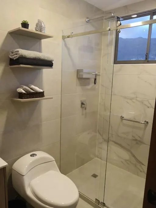 아파트 Extraordinario Estudio, Ubicacion Perfecta 키토