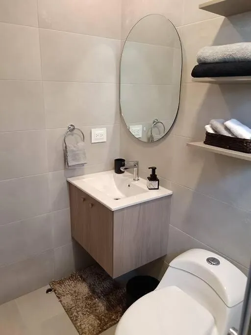 Extraordinario Estudio, Ubicacion Perfecta Quito